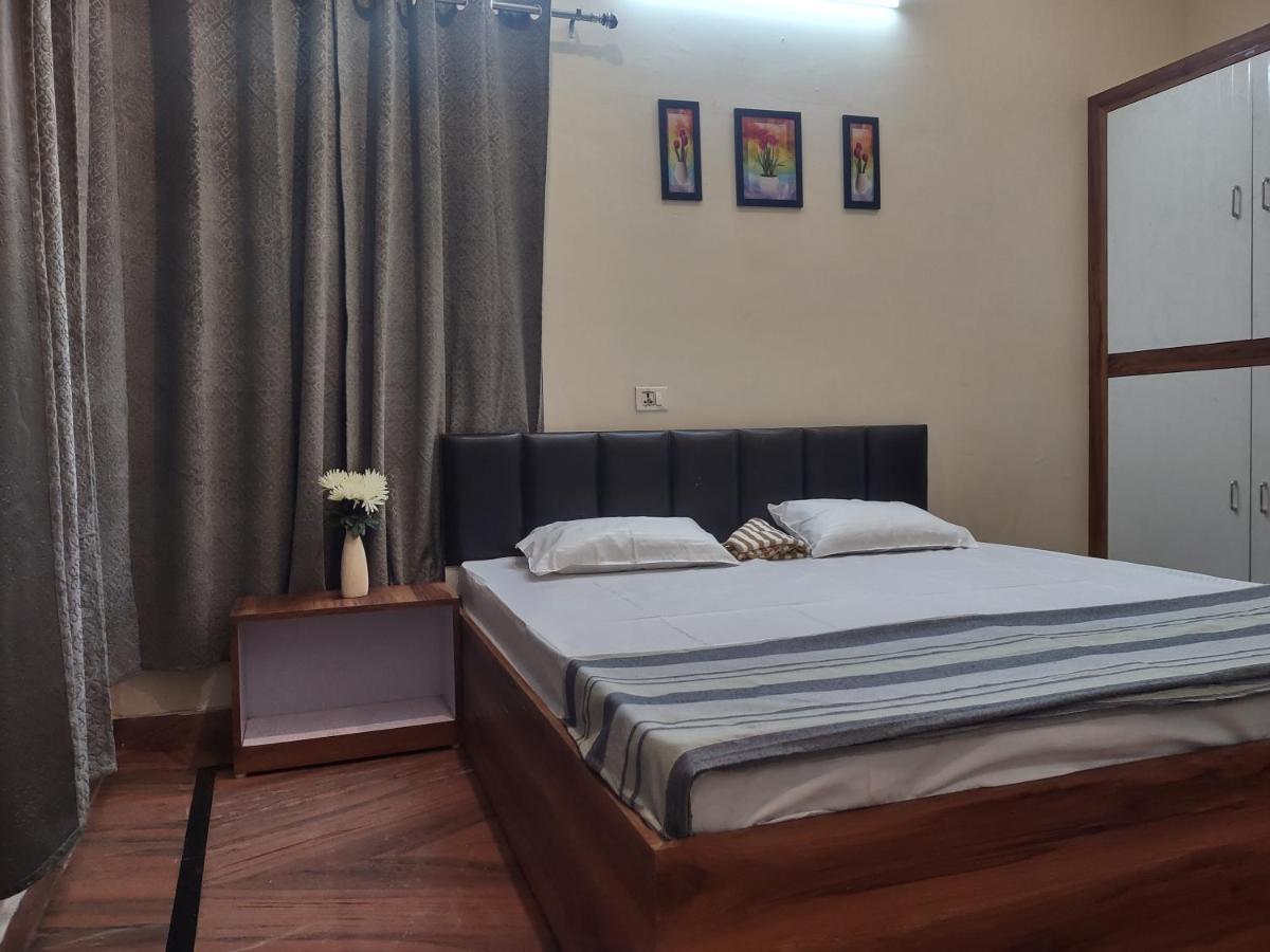 Paarijaat Homestay & Guesthouse Ayodhya Exterior photo