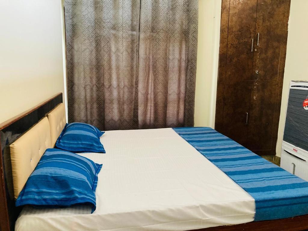 Paarijaat Homestay & Guesthouse Ayodhya Exterior photo